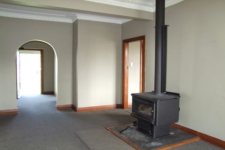 Photo of property in 9 Ossian Street, Milton, 9220