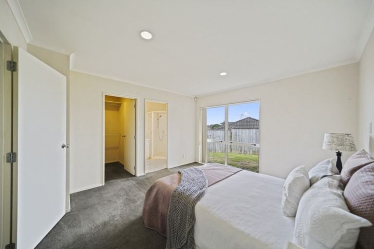 Photo of property in 7 Villino Place, Randwick Park, Auckland, 2105
