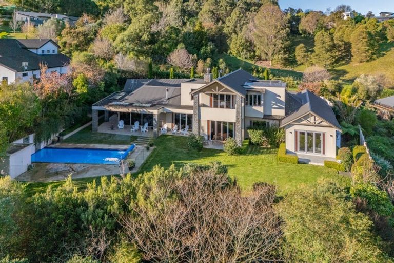 Photo of property in 12 Lakeview Terrace, Taradale, Napier, 4112