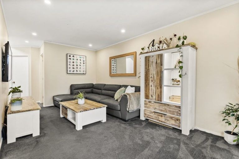 Photo of property in 63 Pooks Road, Ranui, Auckland, 0612