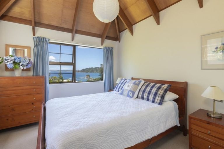 Photo of property in 51 Grand View Road, Leigh, 0985