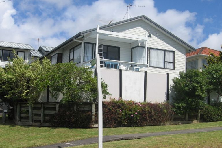 Photo of property in 2/48 Corunna Road, Milford, Auckland, 0620