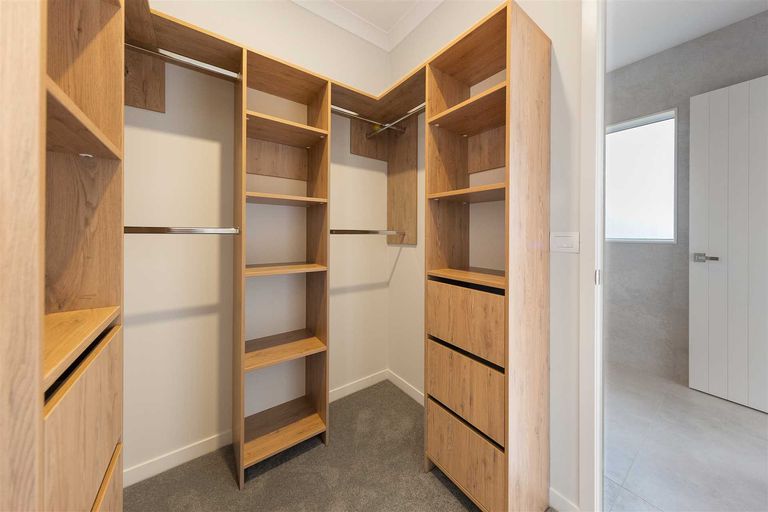 Photo of property in 53 Sunset Road, Totara Vale, Auckland, 0632