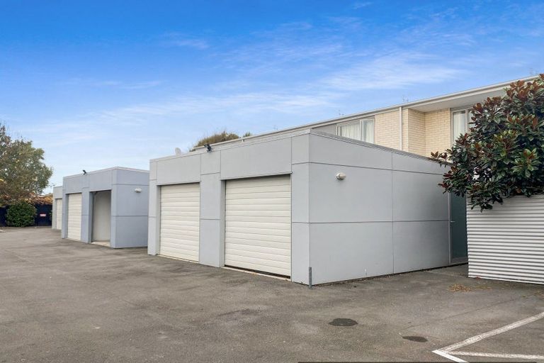 Photo of property in 62 Fairfield Avenue, Addington, Christchurch, 8024