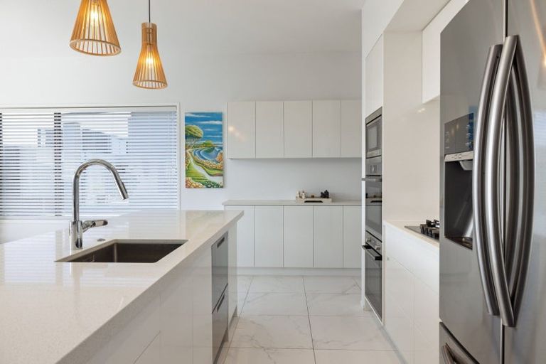 Photo of property in 4 Otira Close, Papamoa Beach, Papamoa, 3118