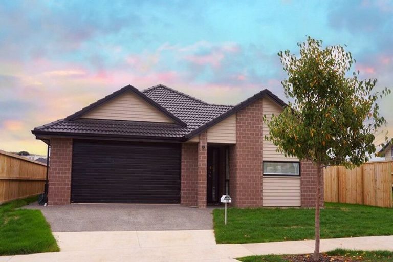 Photo of property in 11 Keston Crescent, Flagstaff, Hamilton, 3210