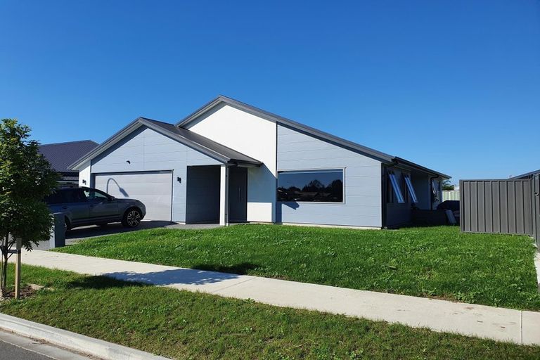 Photo of property in 12 Gee Place, Taradale, Napier, 4112