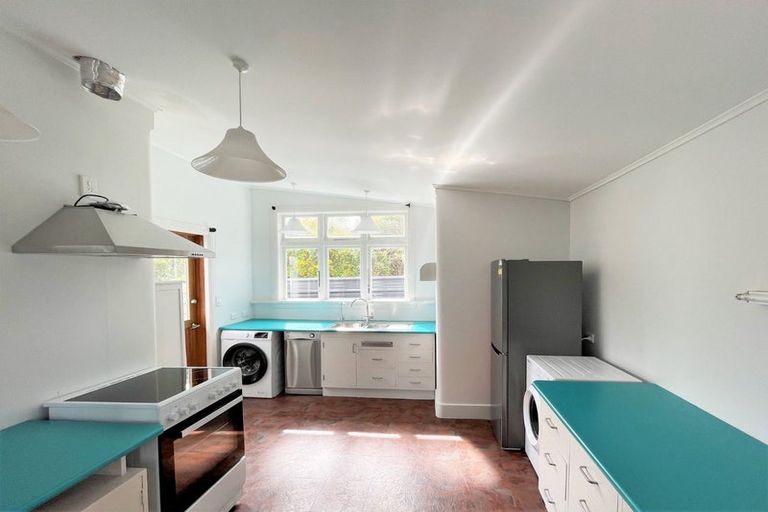 Photo of property in 50 Walter Street, The Glen, Dunedin, 9011