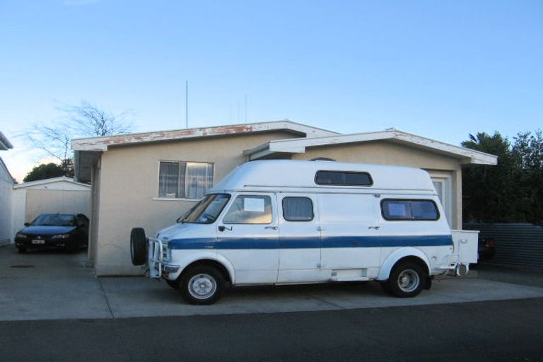 Photo of property in 228 Grey Street, Palmerston North, 4414