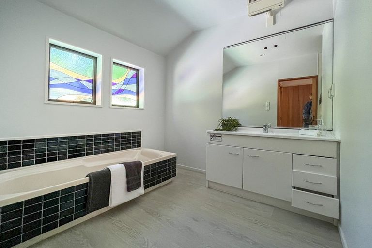 Photo of property in 165 Governors Bay - Teddington Road, Teddington, Lyttelton, 8971