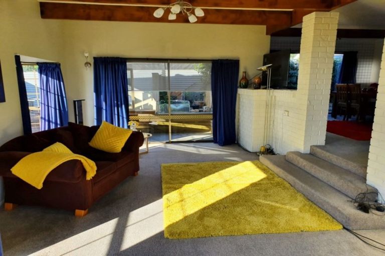 Photo of property in 2 Stanton Crescent, Karoro, Greymouth, 7805