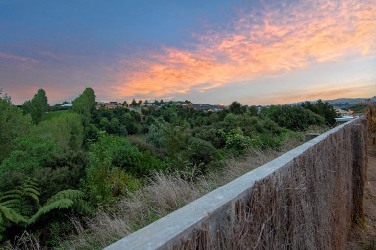 Photo of property in 10 Carex Close, Pyes Pa, Tauranga, 3112