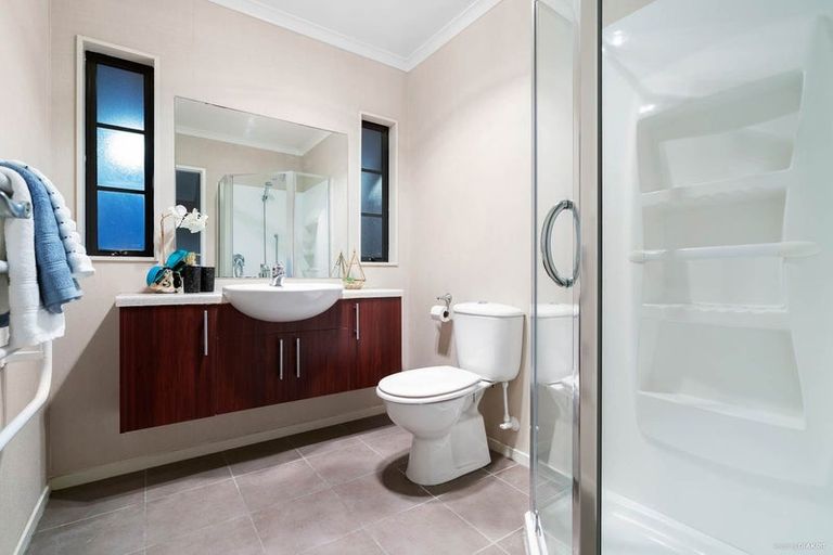 Photo of property in 4a Dapple Place, Flat Bush, Auckland, 2019