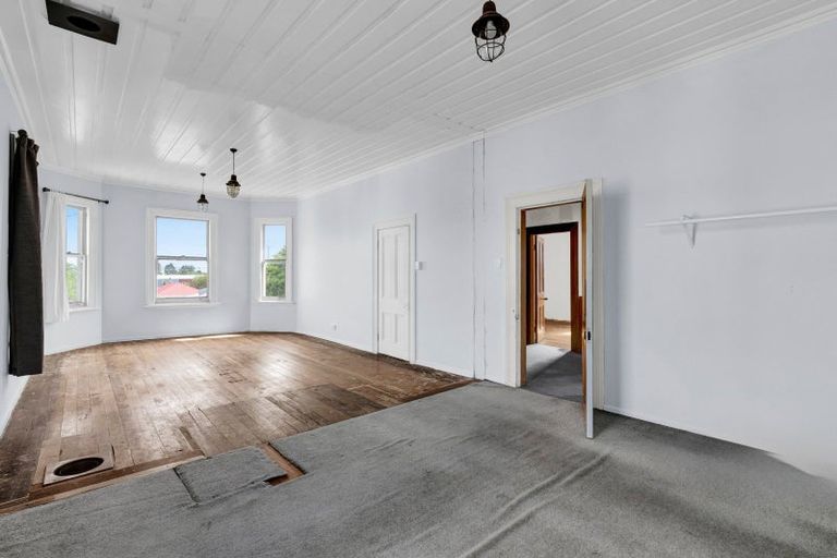 Photo of property in 3 Carrington Street, Inglewood, 4330