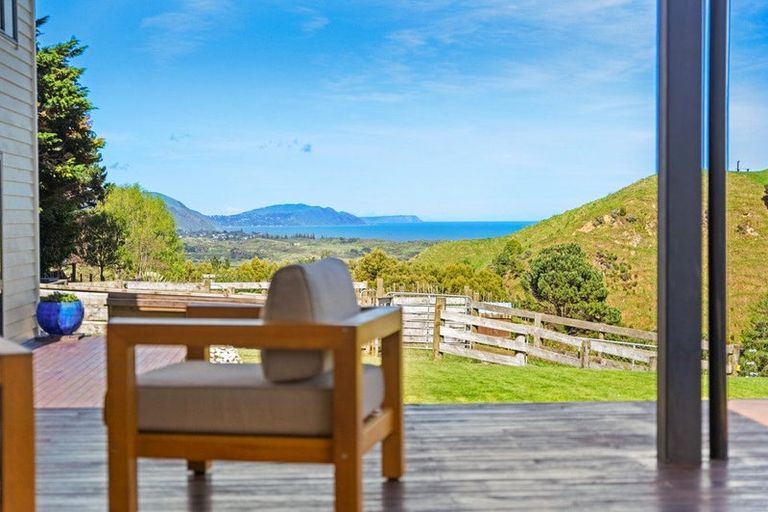 Photo of property in 105 Waterfall Road, Paraparaumu, 5032