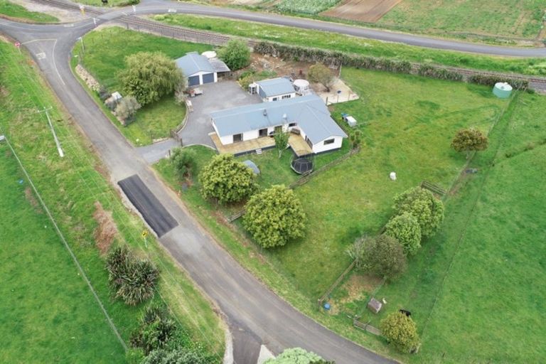 Photo of property in 266 Hart Road, Pukekohe, 2676