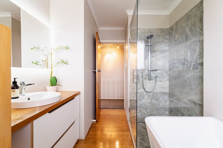 Photo of property in 15 Derwent Street, Helensburgh, Dunedin, 9010