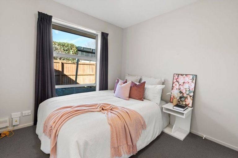 Photo of property in 31 Mokihi Gardens, Hillmorton, Christchurch, 8024