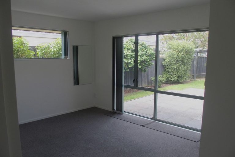 Photo of property in 3 Carinya Lane, Heathcote Valley, Christchurch, 8022