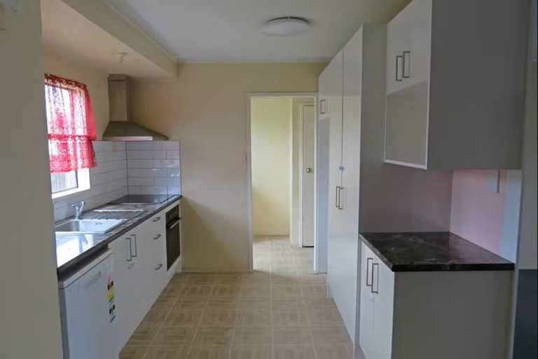 Photo of property in 148 Shifnal Drive, Randwick Park, Auckland, 2105