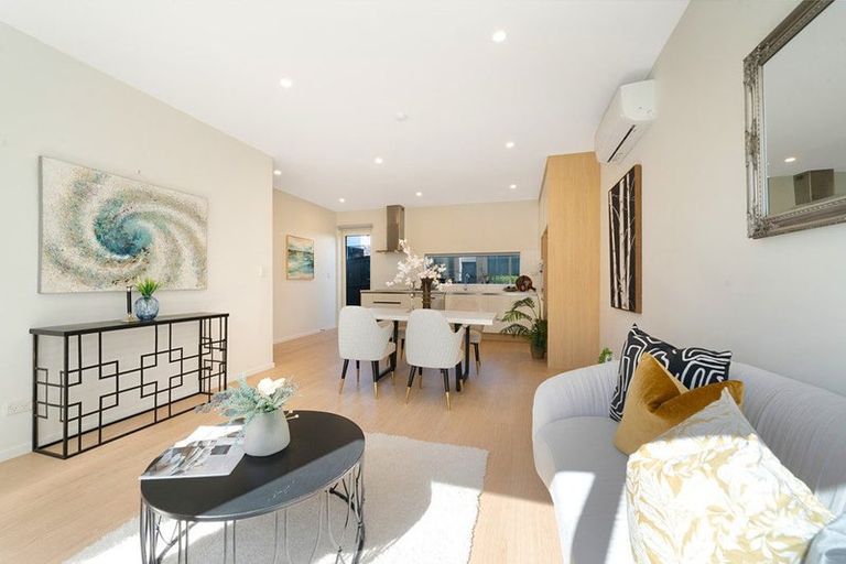 Photo of property in 24b Pipitea Place, Massey, Auckland, 0614