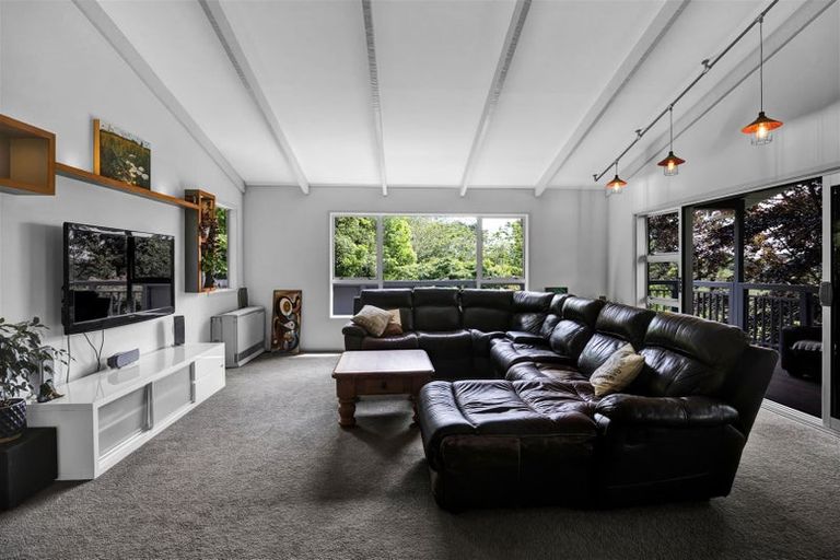 Photo of property in 25 Saxton Road, Upper Vogeltown, New Plymouth, 4310