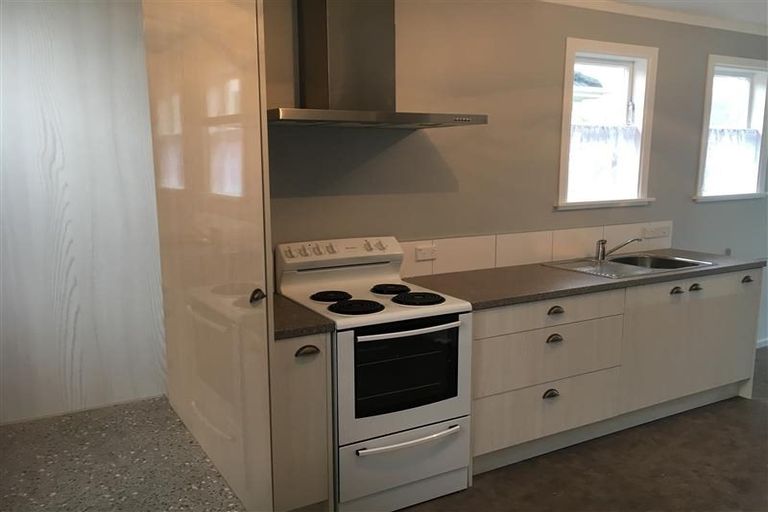 Photo of property in 43 Petherick Street, Taita, Lower Hutt, 5011