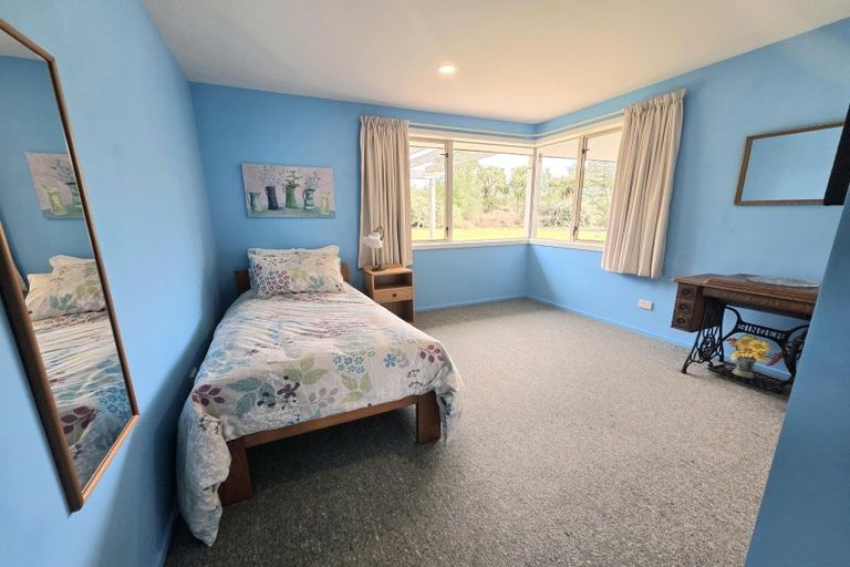 Photo of property in 374 Airedale Road, Weston, Oamaru, 9492