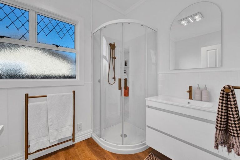 Photo of property in 11 Fantham Street, Hawera, 4610