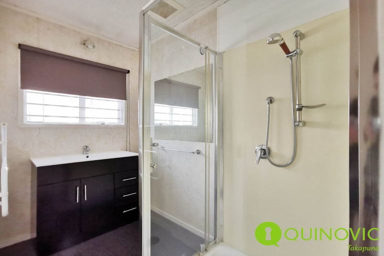 Photo of property in 1/8 Pupuke Road, Hillcrest, Auckland, 0627