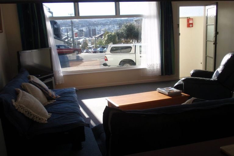 Photo of property in 4/51 Austin Street, Mount Victoria, Wellington, 6011