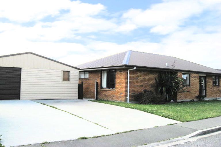 Photo of property in 15 Stedley Place, Heathcote Valley, Christchurch, 8022