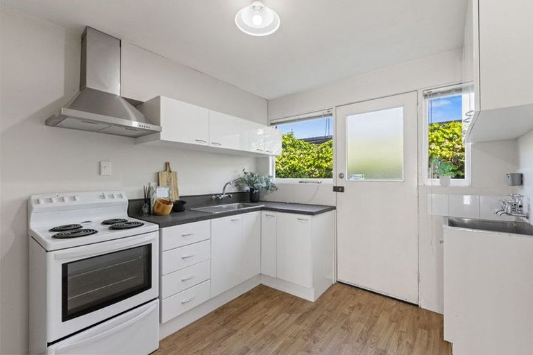 Photo of property in 2/121a Papanui Road, Merivale, Christchurch, 8014