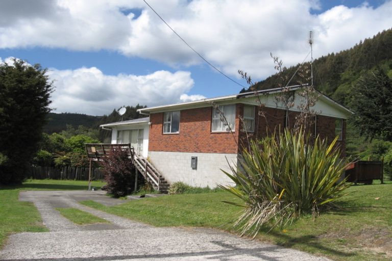 Photo of property in 3 Wharetoroa Drive, Rotoiti Forest, Rotorua, 3074