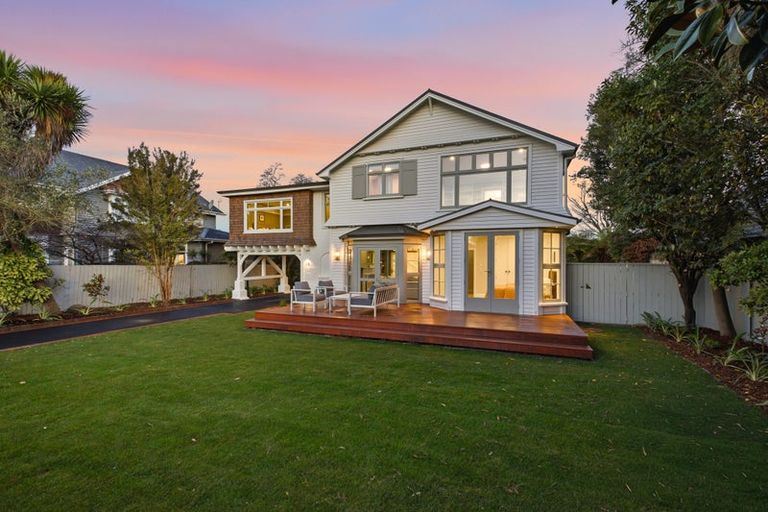 Photo of property in 112 Heaton Street, Merivale, Christchurch, 8052