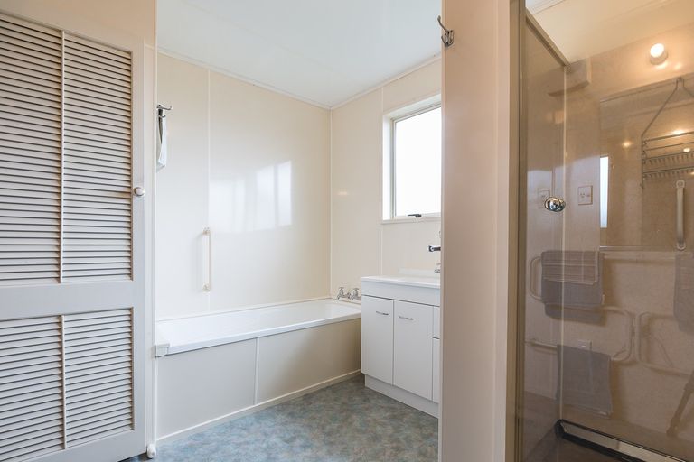 Photo of property in 165 Oxford Street, South Dunedin, Dunedin, 9012