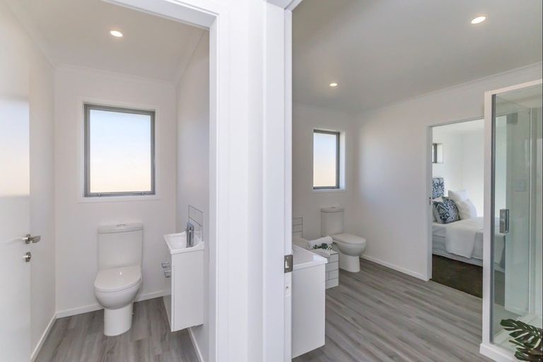 Photo of property in 95a Bartholomew Road, Levin, 5510