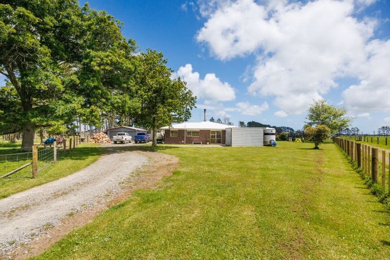 Photo of property in 208 Waitohi Road, Rongotea, Palmerston North, 4479