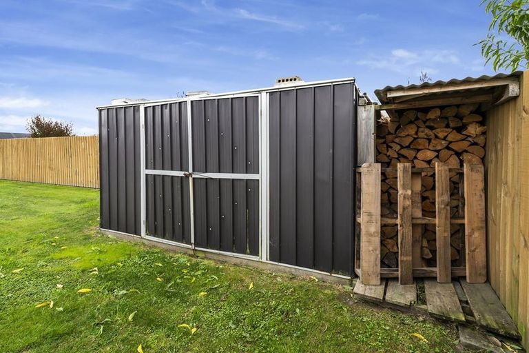 Photo of property in 30 Burnham School Road, Rolleston, 7614