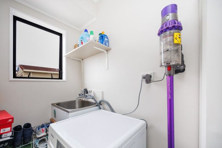 Photo of property in 5 Cargill Grove, Kelvin Grove, Palmerston North, 4414