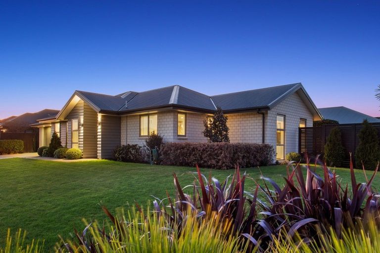 Photo of property in 39 Burford Way, Rolleston, 7615