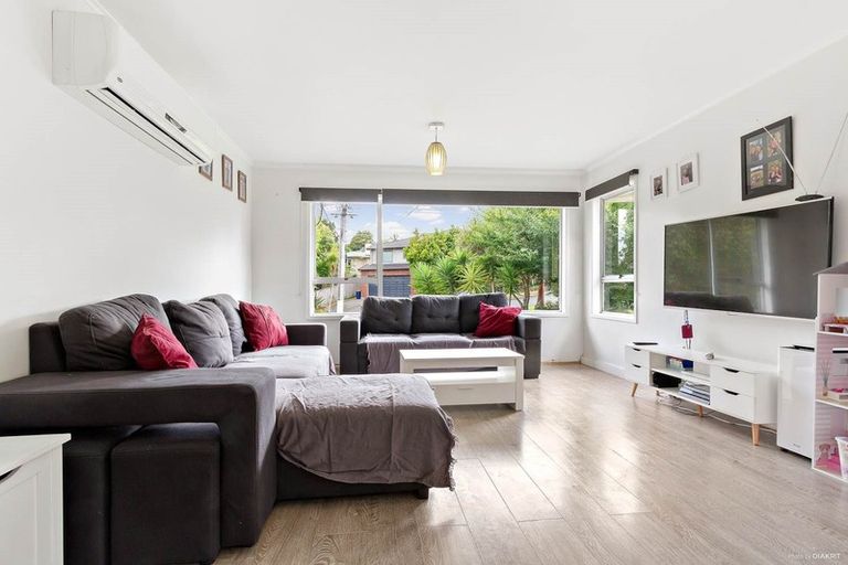 Photo of property in 38 Sylvan Crescent, Te Atatu South, Auckland, 0610