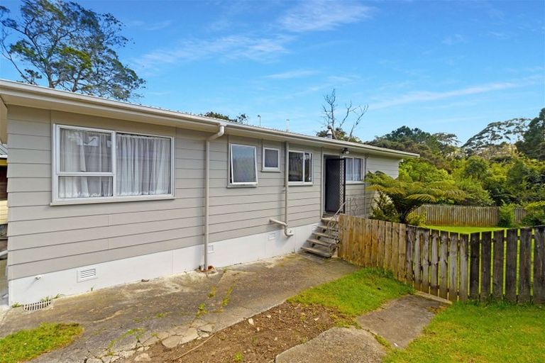 Photo of property in 59 Allington Road, Massey, Auckland, 0614