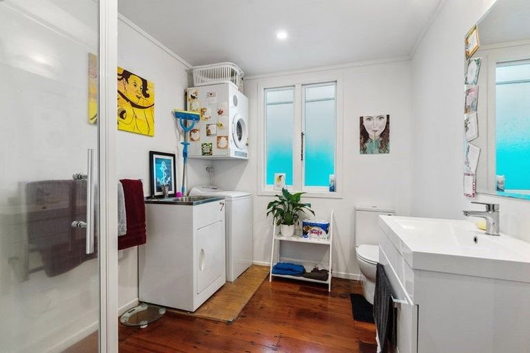 Photo of property in 9/27 Mokoia Road, Birkenhead, Auckland, 0626