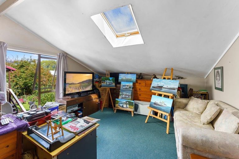 Photo of property in 128 Rahui Road, Otaki, 5512