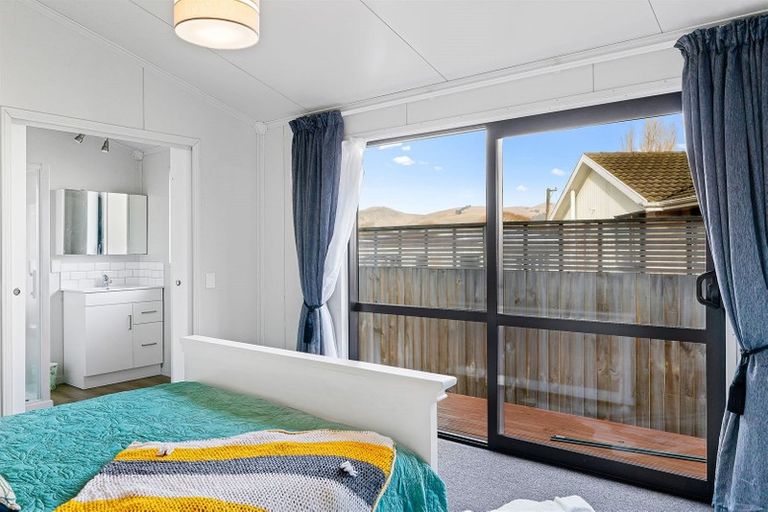 Photo of property in 15a Islay Place, Woolston, Christchurch, 8062