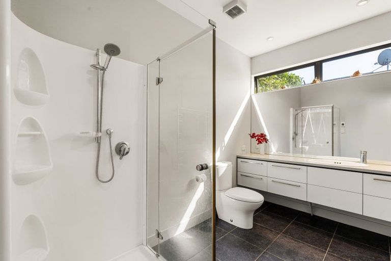 Photo of property in 21 Le Quesne Road, Bay View, Napier, 4104