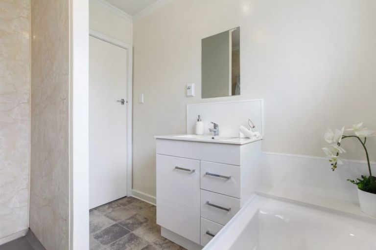 Photo of property in 8 Ariki Place, Hei Hei, Christchurch, 8042