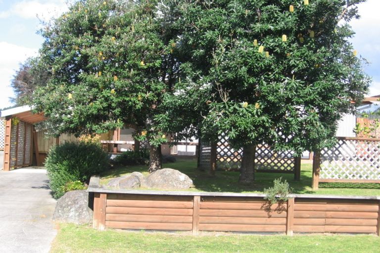 Photo of property in 114a Weka Street, Whangamata, 3620