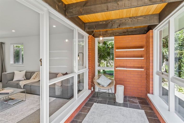 Photo of property in 2/104a Idris Road, Bryndwr, Christchurch, 8052